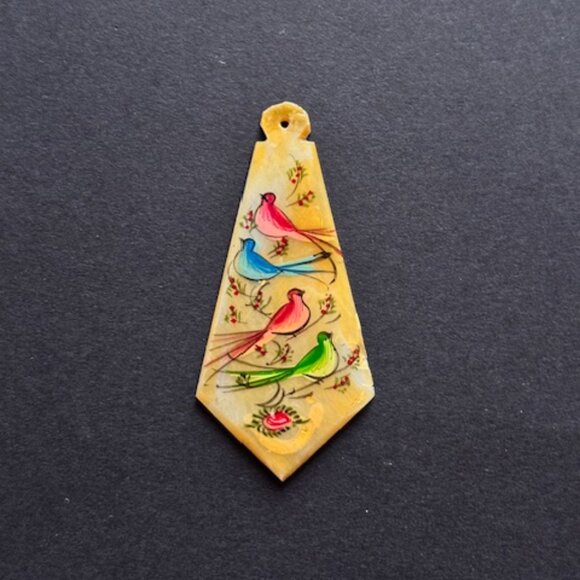 Hand Painted Mother of Pearl Pendent - Picture 1 of 2